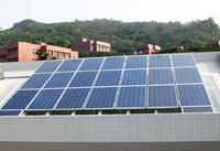 中山大學太陽光電系統側面照