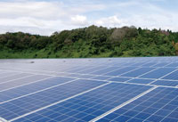 甲賀太陽能電廠太陽光電系統正面照